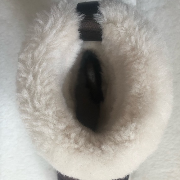 💖 Jessica Simpson sheepskin boots 💖 - Picture 4 of 4